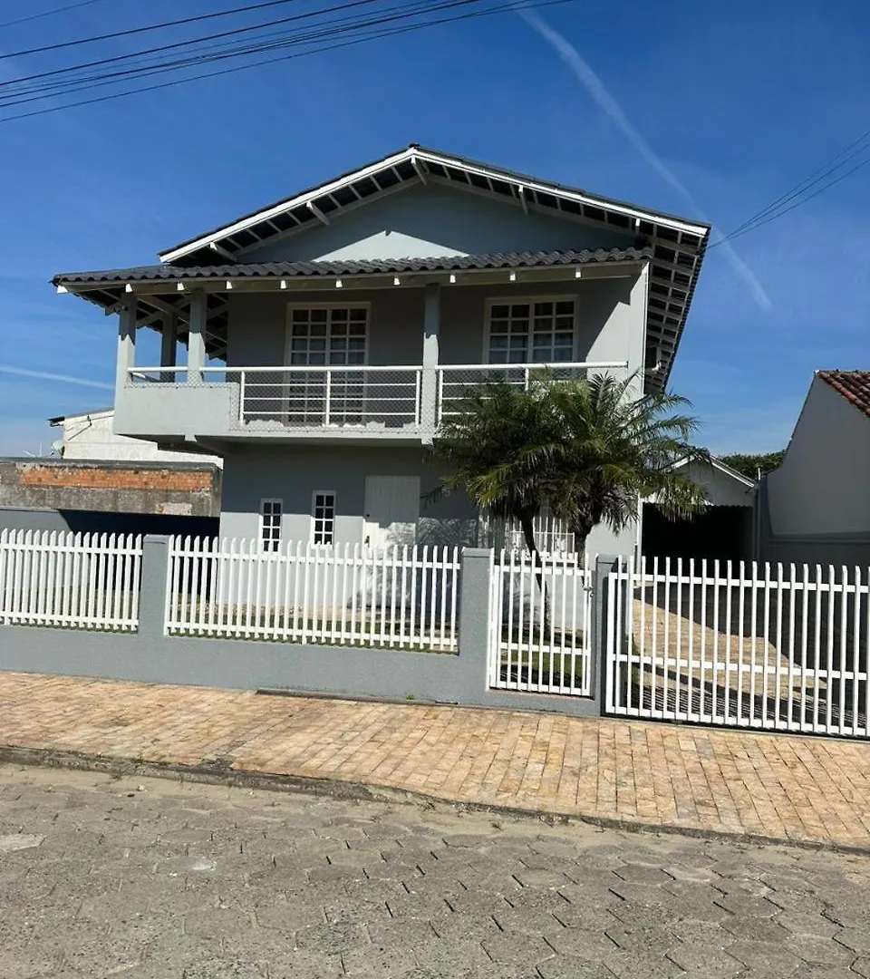 Ampla Casa Com 5 Quartos E Vista Para O Mar Navegantes